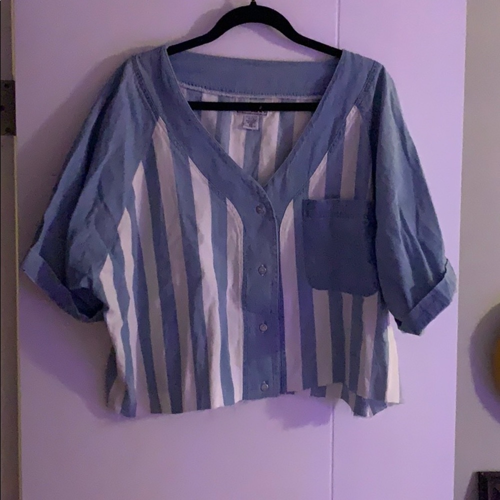 Large cropped striped button up vintage crop top